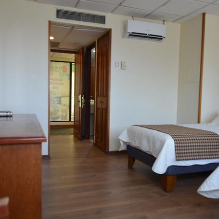 Tur Hotel سانتياغو المظهر الخارجي الصورة
